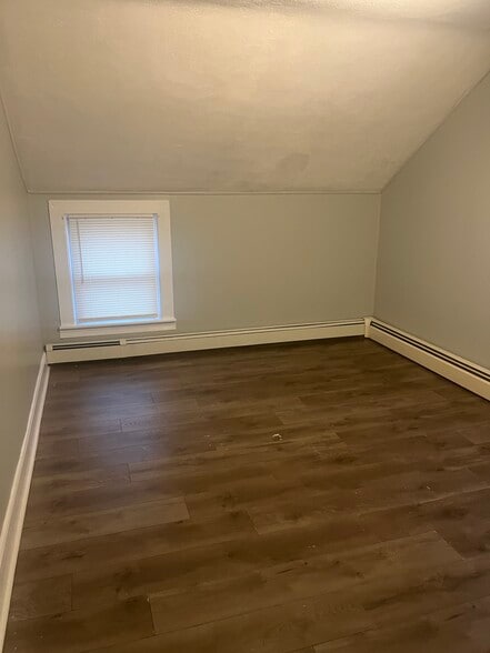 Bedroom3 - 18 Eli St