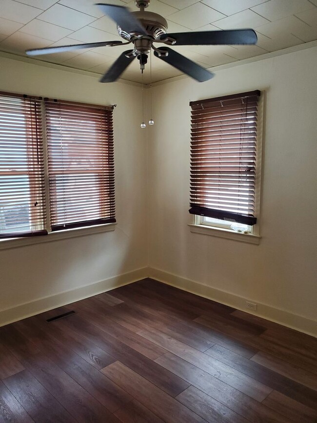 Building Photo - 4BR/2BA Audubon/Downriver Area Home