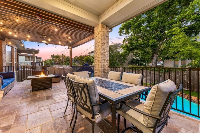 Building Photo - 4302 Meyerwood Dr