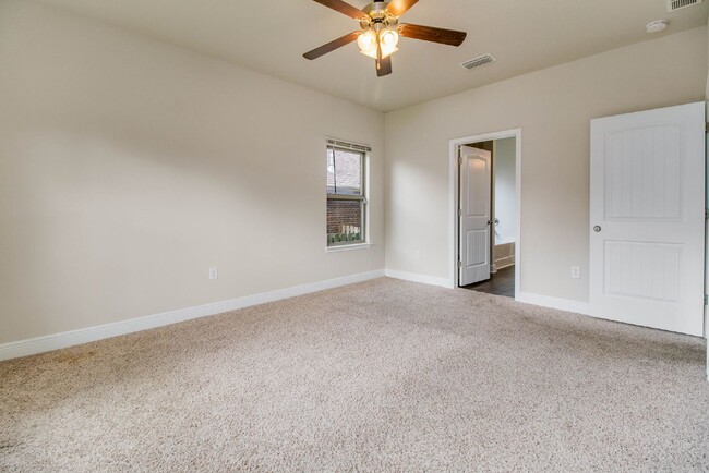 Building Photo - Stunning Two-Story Home with 4 Bedrooms, 2...