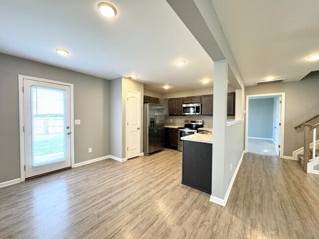 Building Photo - 6093 Arbor Wds Wy