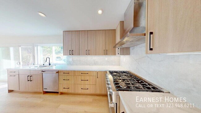Building Photo - 4455 Deanwood Dr