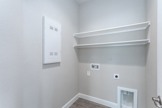 Building Photo - 14356 Andromeda Dr