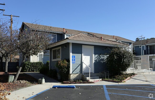 Building Photo - 25181 Prospect Ave