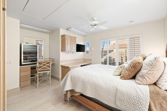 Building Photo - 73110 Calliandra St