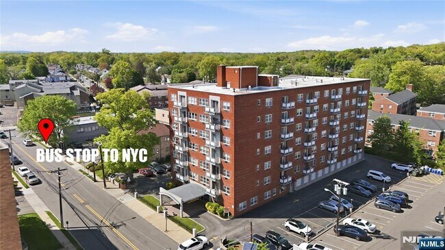 Building Photo - 20 Jefferson St