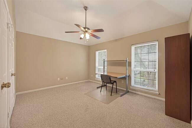 Building Photo - 3503 Ashlock Dr