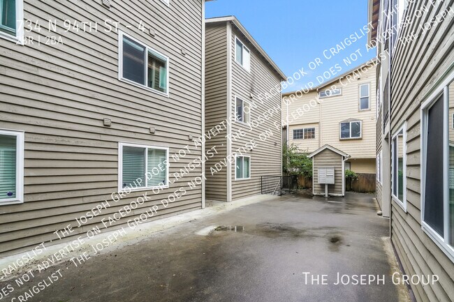 Building Photo - 734 N 94th St