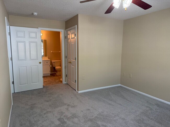 Building Photo - Two bedroom two bath second floor unit