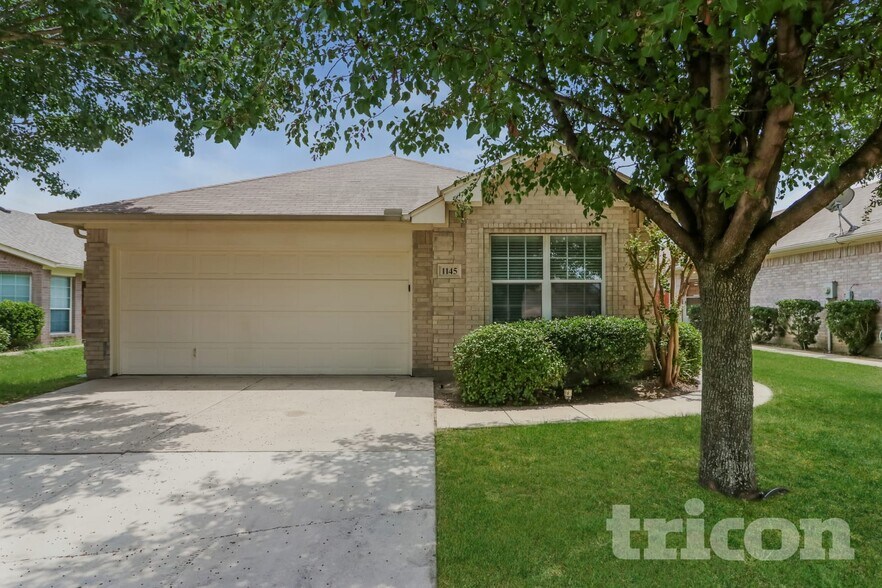 Building Photo - 1145 Boxwood Dr