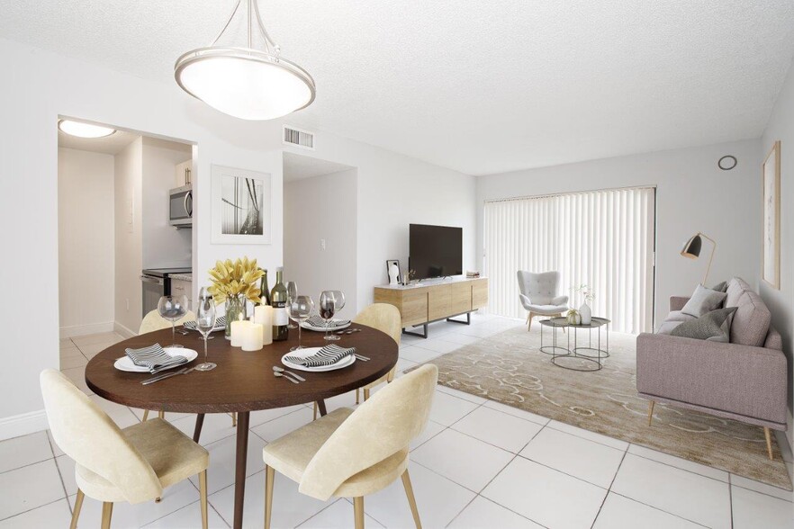 Building Photo - Legacy Vista Palms