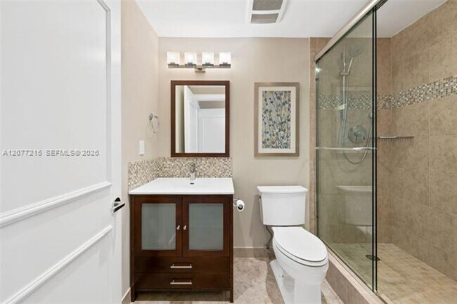 Building Photo - 2110 N Ocean Blvd