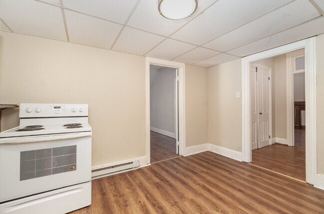 Building Photo - 149 N 2nd St