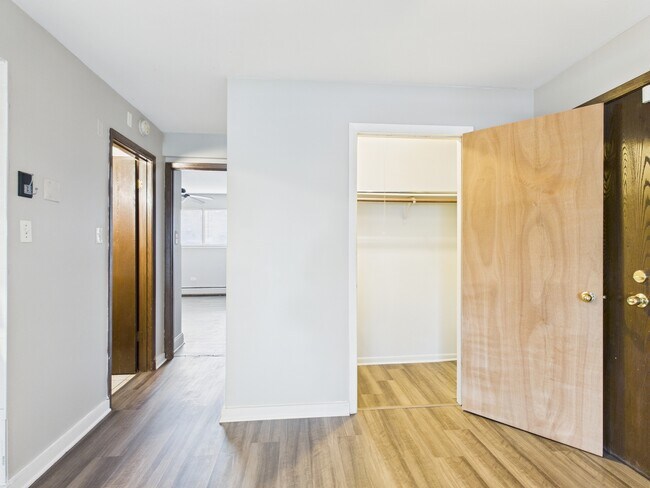 Building Photo - 11805 S Karlov Ave