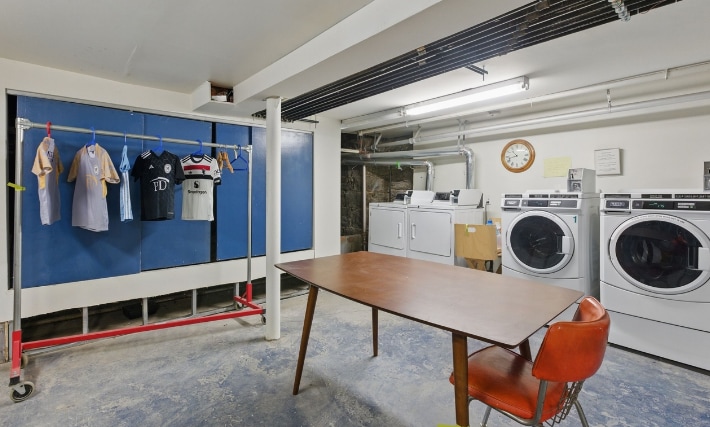 Building Photo - 152 N 9th St