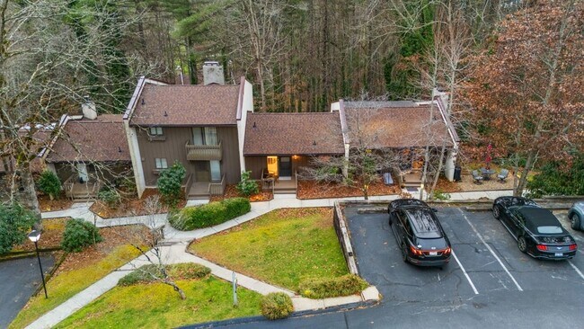 Building Photo - 50 Dogwood Knob