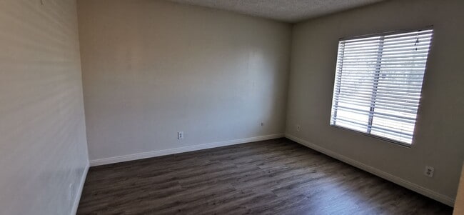 Building Photo - Apartment For Rent In La Mesa!