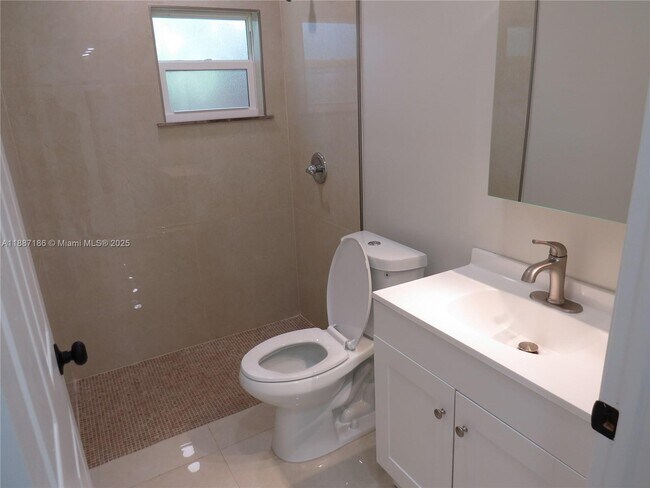 Building Photo - 1671 SW 44th Terrace