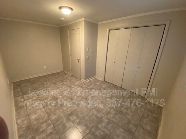 Building Photo - 318 Auburn Dr