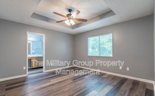 Building Photo - 3390 Millcrest Pl