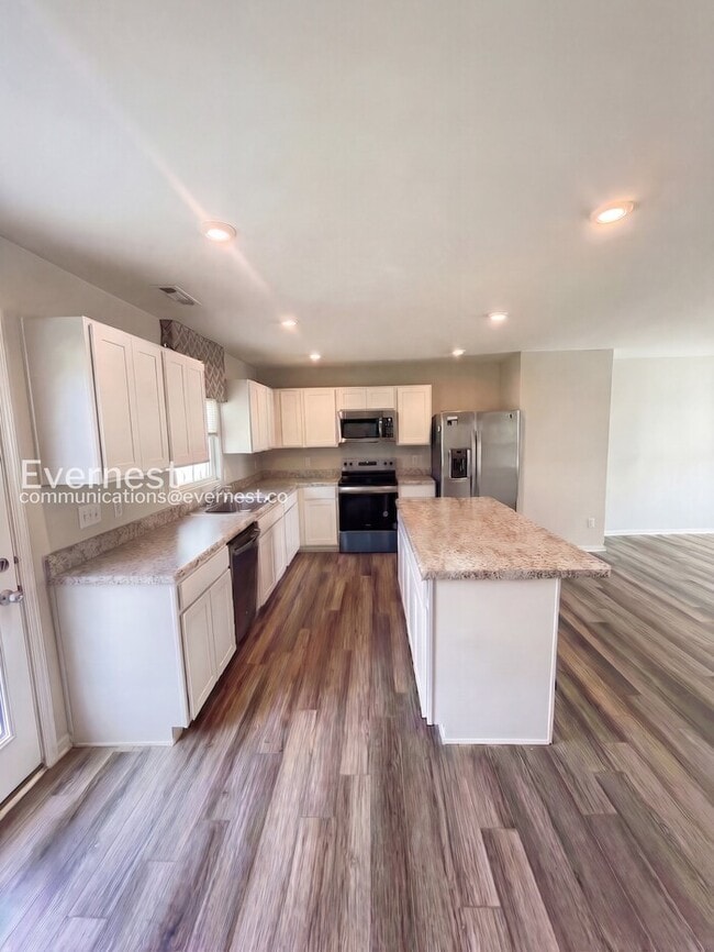 Building Photo - 1016 Concord Springs Dr