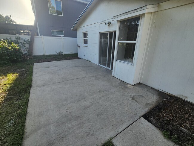Building Photo - 8068 23rd Ave N