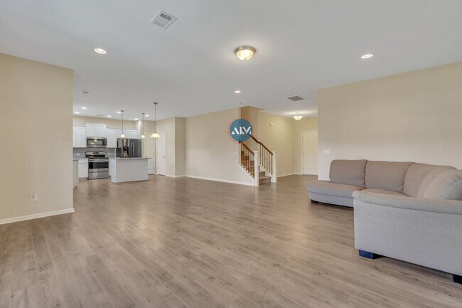 Building Photo - Beautiful Home in Seagrass Station