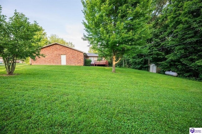 Building Photo - 226 Carey Ln