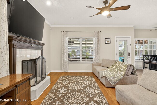 Building Photo - 9370 Jaybird Cir E