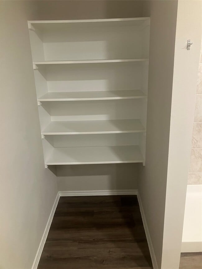 Building Photo - 232 Blanco Dr