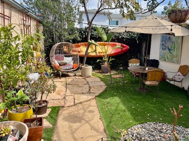 Building Photo - 3836 1/2 Westwood Blvd