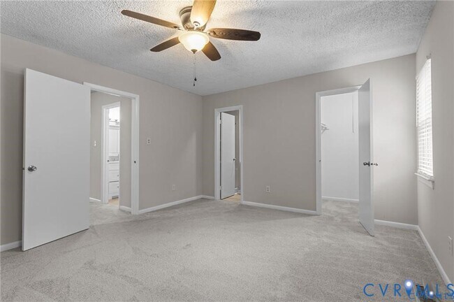 Building Photo - 2613 Chancer Dr