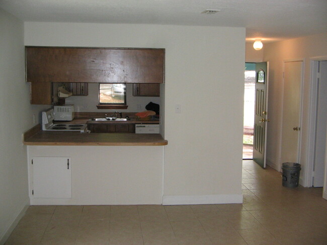 Building Photo - Very Unique Three Story Home...Available A...
