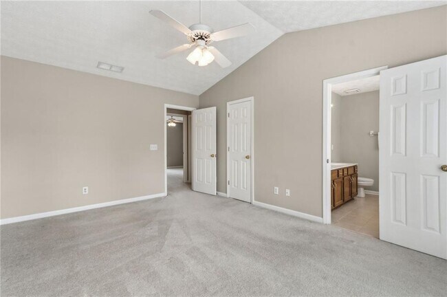 Building Photo - 3325 Berwick Field Dr