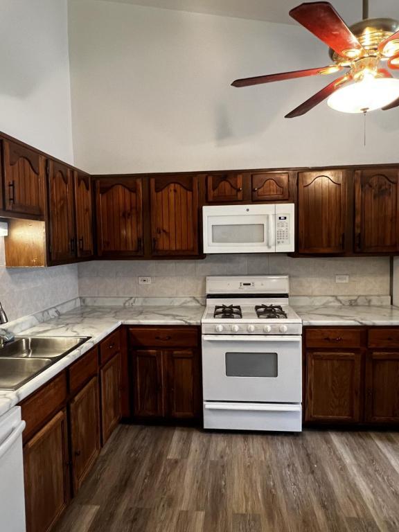 Building Photo - 5623 Santa Barbara Dr