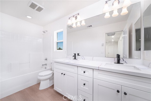 Building Photo - 12328 Twin Gables Dr