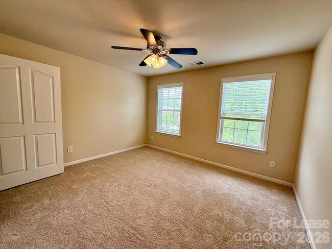 Building Photo - 1009 Providence Forest Dr