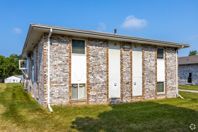 Building Photo - 1 bed, 1 bath - $725/month