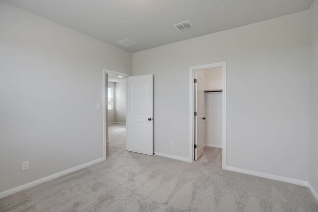 Building Photo - 125 Clemens Dr