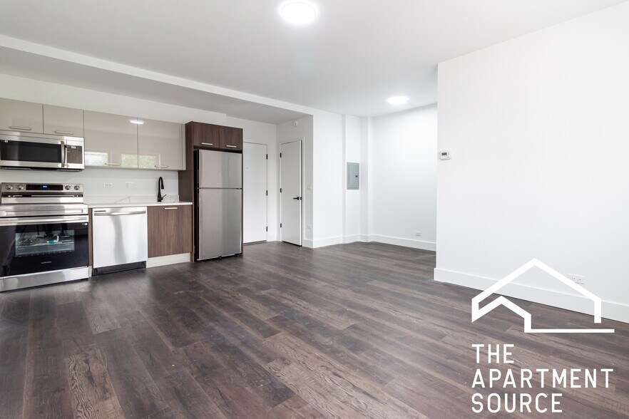 Building Photo - 1553 W Hollywood Ave