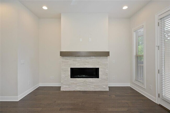 Building Photo - 4231 Deming Cir
