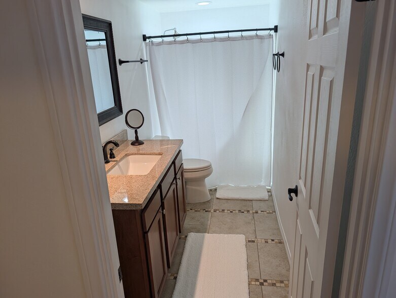 Building Photo - 78180 Cortez Ln