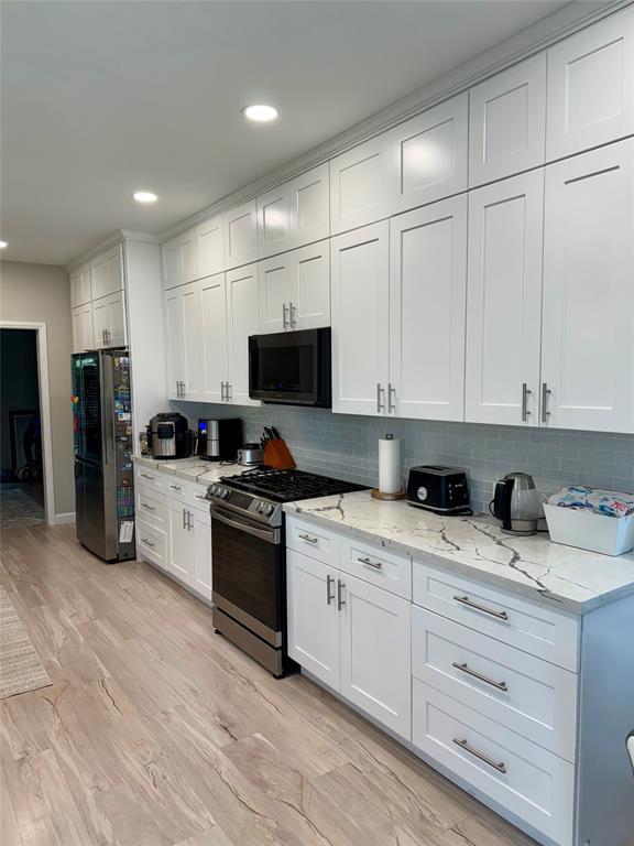 Building Photo - 22430 Tullis Trail Ct