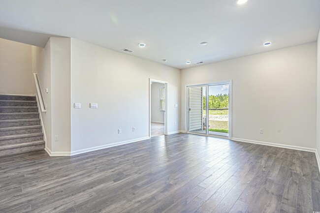 Building Photo - 3520 Bells Lk Cir