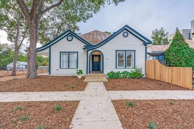 Primary Photo - 210-M (ERL)