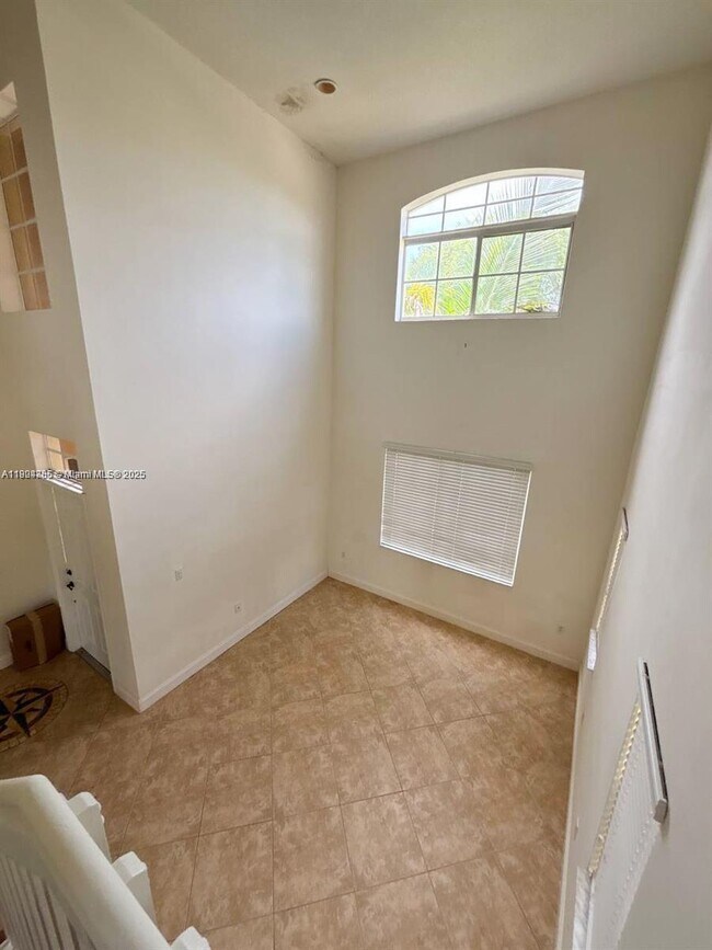 Building Photo - 9032 SW 208th Terrace