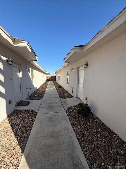 Building Photo - 3420 Golden Nugget