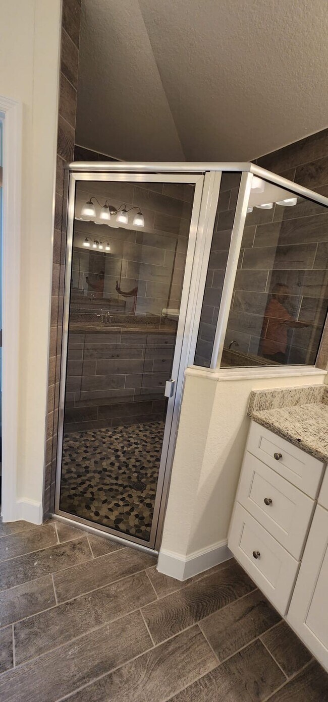 Building Photo - 2513 43rd St SW