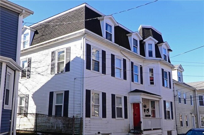 Building Photo - 33 Ann St