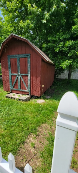 Building Photo - 2827 Horseshoe Pike